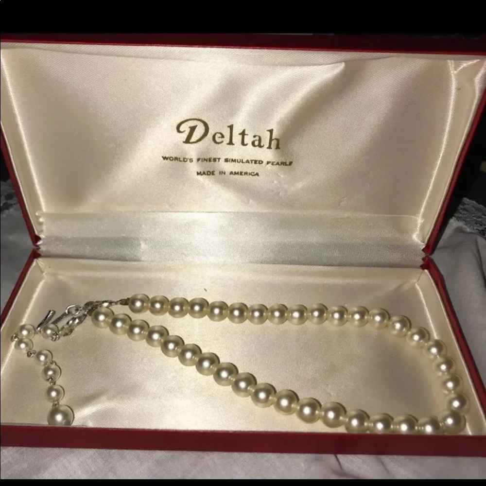 Vintage Deltah dainty pearls